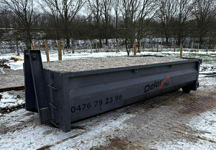 Container pour évacuation de gravats et déchets de chantier